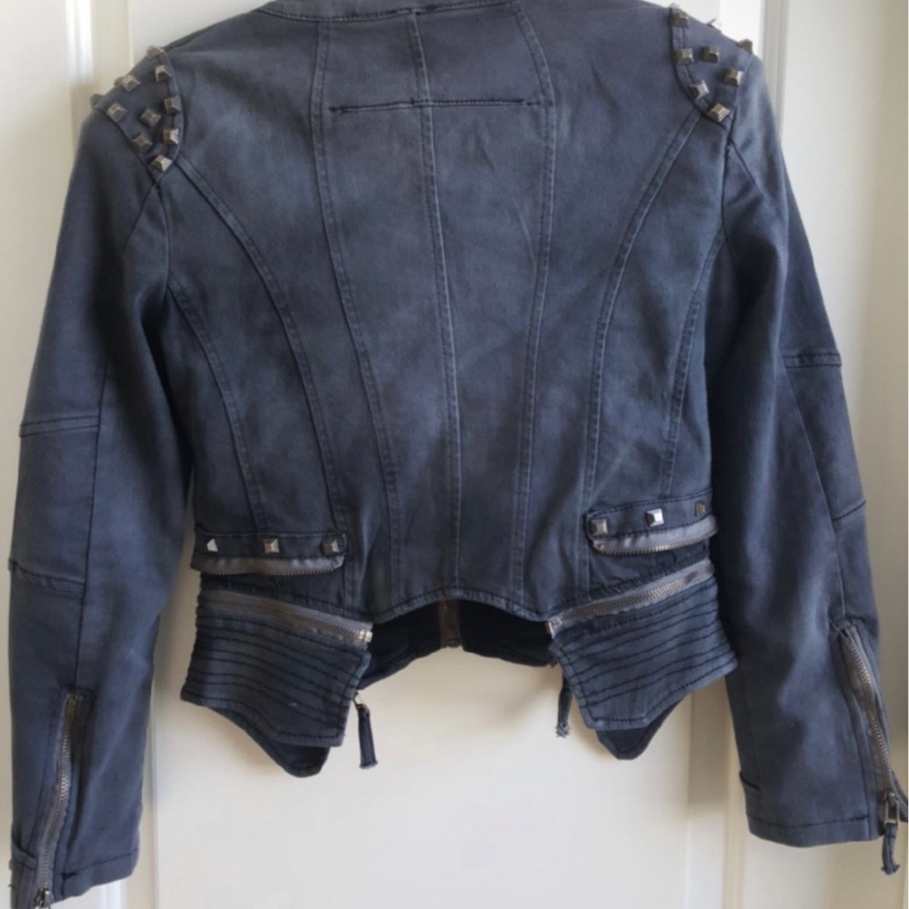 Jean jacket - Picture 2 of 2